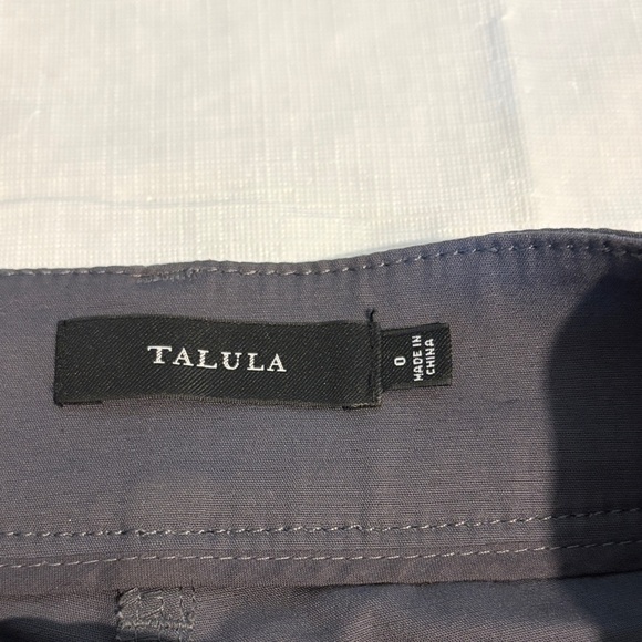 Aritzia talula Hazel charcoal shorts - Picture 2 of 6